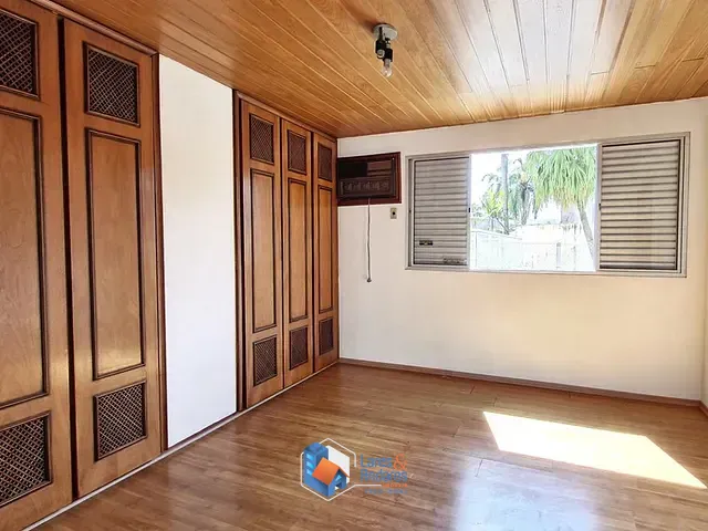 Casa 5 quartos e 8 banheiros, à venda, no bairro Santo Amaro em São Paulo
