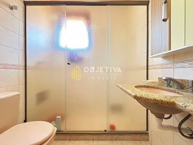 Casa 3 quartos e 3 banheiros, à venda, no bairro Ipanema em Porto Alegre