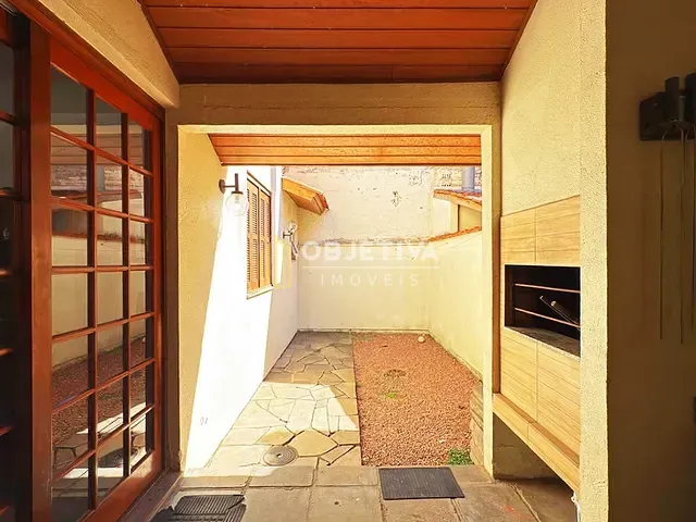 Casa 3 quartos e 3 banheiros, à venda, no bairro Ipanema em Porto Alegre