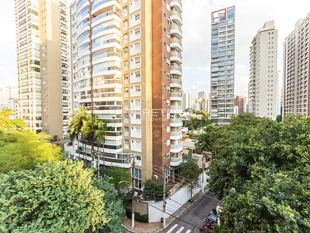 Apartamento 1 quarto e 1 banheiro, à venda, no bairro Vila Nova Conceição em São Paulo