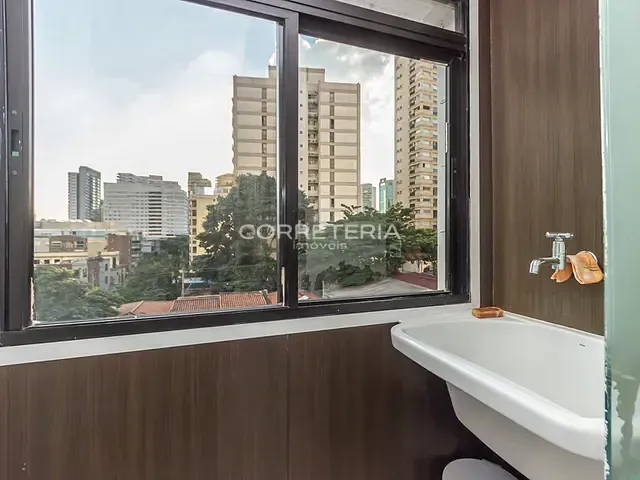 Apartamento 1 quarto e 1 banheiro, à venda, no bairro Vila Nova Conceição em São Paulo