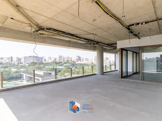 Apartamento 4 quartos e 6 banheiros, à venda, no bairro Moema em São Paulo