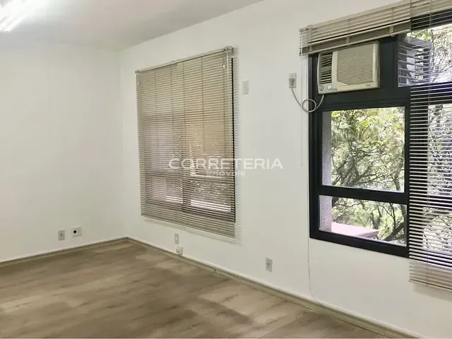 Sala à venda, no bairro Vila Olímpia em São Paulo