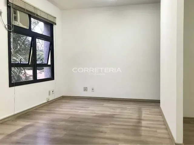 Sala à venda, no bairro Vila Olímpia em São Paulo