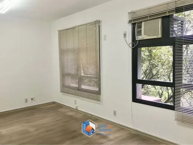 Sala à venda, no bairro Vila Olímpia em São Paulo