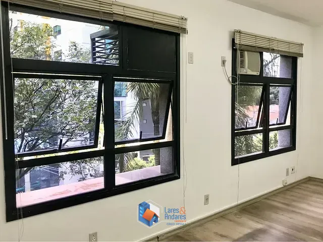 Sala à venda, no bairro Vila Olímpia em São Paulo