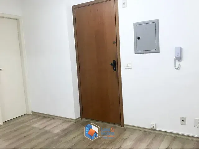 Sala à venda, no bairro Vila Olímpia em São Paulo