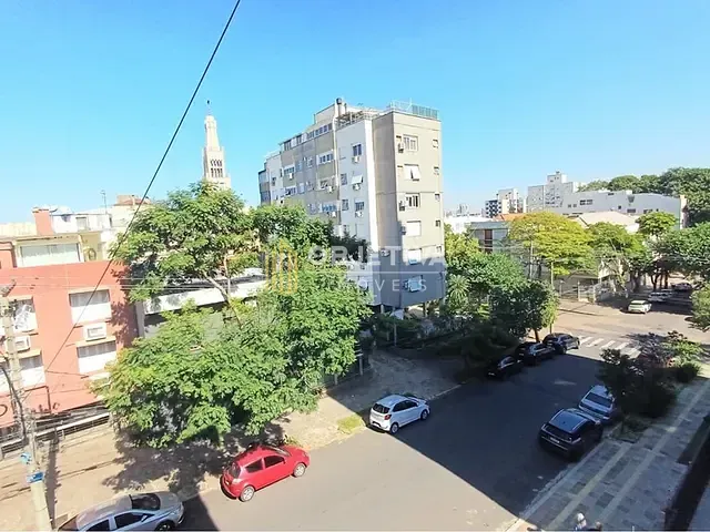 Apartamento 3 quartos e 3 banheiros, à venda, no bairro Santa Cecília em Porto Alegre