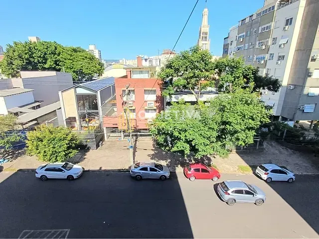 Apartamento 3 quartos e 3 banheiros, à venda, no bairro Santa Cecília em Porto Alegre