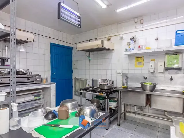 Loja à venda, no bairro Perdizes em São Paulo