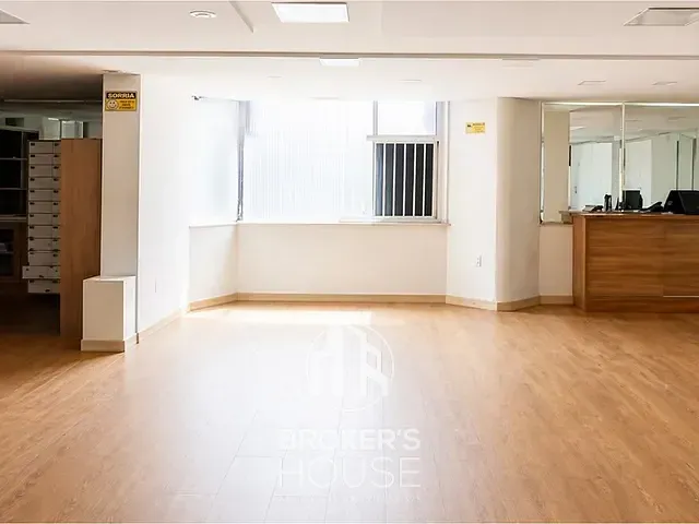 Sala à venda, no bairro Centro em Vitória