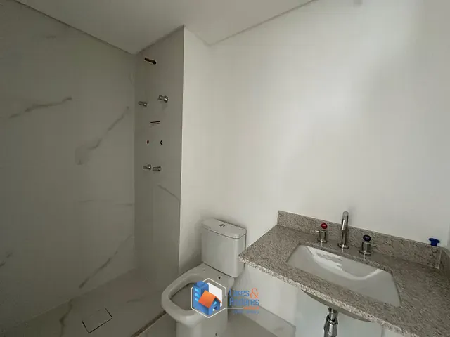 Apartamento 2 quartos e 3 banheiros, à venda, no bairro Moema em São Paulo