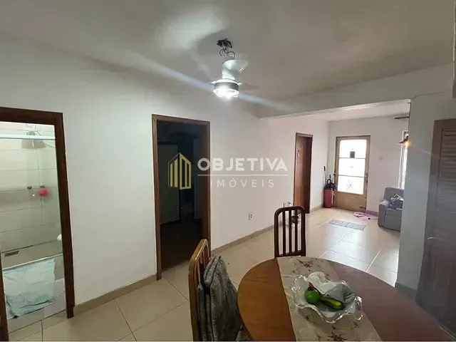 Casa 5 quartos e 3 banheiros, à venda, no bairro Partenon em Porto Alegre