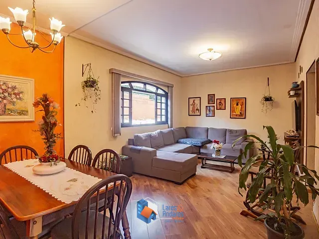 Casa 6 quartos e 4 banheiros, à venda, no bairro Vila Deodoro em São Paulo