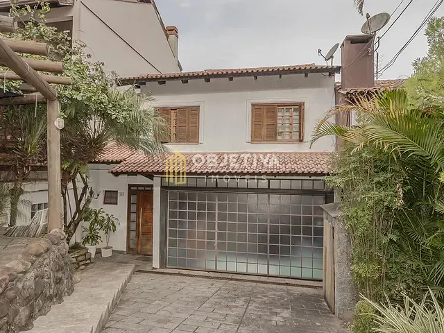 Casa 3 quartos e 4 banheiros, à venda, no bairro Nonoai em Porto Alegre