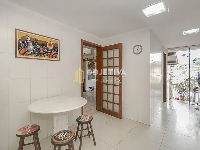 Casa 3 quartos e 4 banheiros, à venda, no bairro Nonoai em Porto Alegre