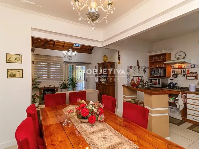 Casa 4 quartos e 3 banheiros, à venda, no bairro Passo da Areia em Porto Alegre