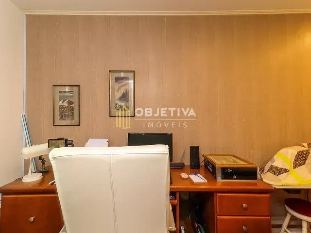 Casa 4 quartos e 3 banheiros, à venda, no bairro Passo da Areia em Porto Alegre