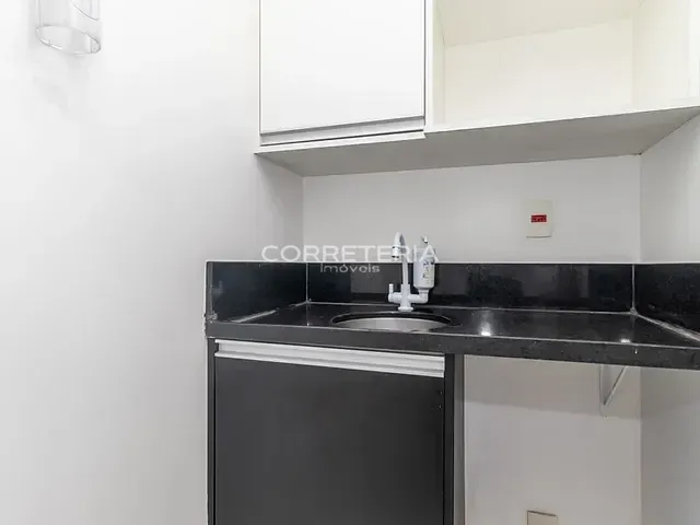 Sala à venda, no bairro Morumbi em São Paulo