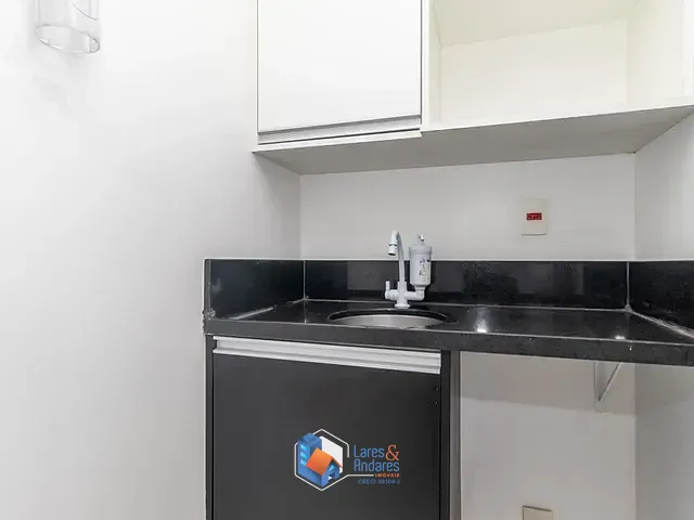 Sala à venda, no bairro Morumbi em São Paulo