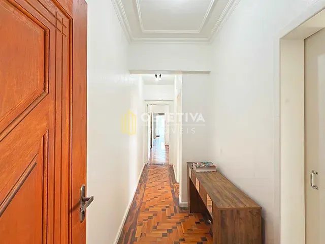 Apartamento 3 quartos e 2 banheiros, à venda, no bairro Centro Histórico em Porto Alegre