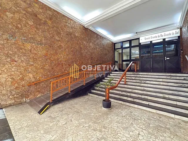 Apartamento 3 quartos e 2 banheiros, à venda, no bairro Centro Histórico em Porto Alegre