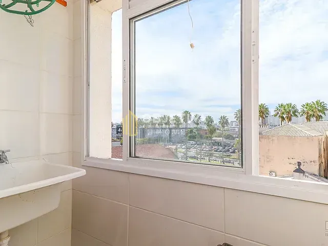 Apartamento 2 quartos e 1 banheiro, à venda, no bairro Santana em Porto Alegre