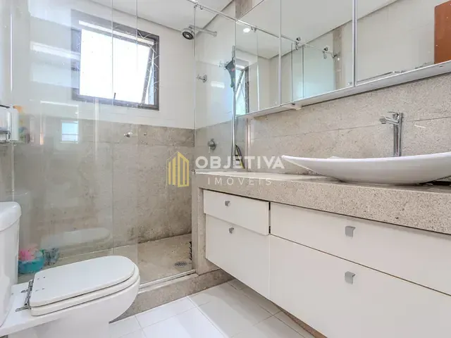 Apartamento 3 quartos e 4 banheiros, à venda, no bairro Petrópolis em Porto Alegre