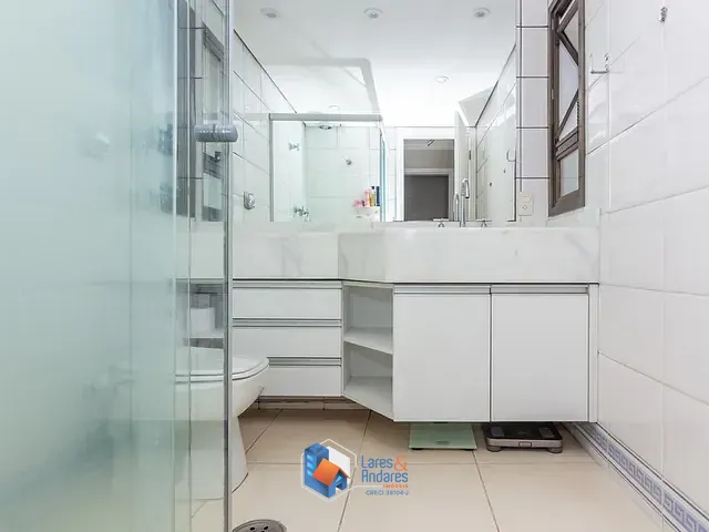 Apartamento 3 quartos e 3 banheiros, à venda, no bairro Moema em São Paulo
