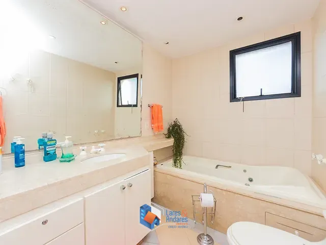 Apartamento 4 quartos e 4 banheiros, à venda, no bairro Campo Belo em São Paulo