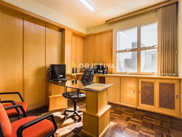 Sala à venda, no bairro Centro Histórico em Porto Alegre