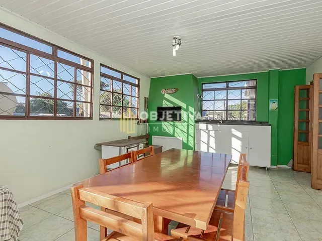 Casa 4 quartos e 2 banheiros, à venda, no bairro Vila Nova em Porto Alegre
