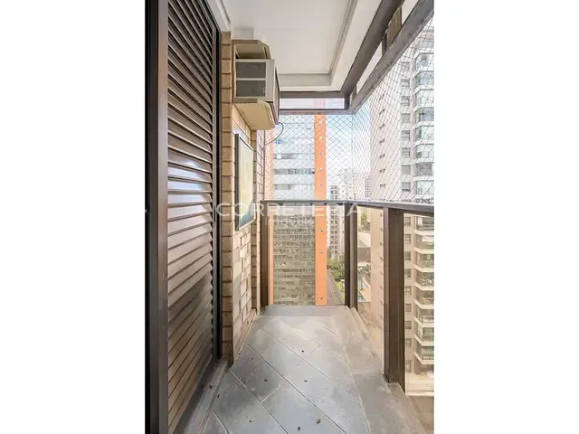 Apartamento 1 quarto e 1 banheiro, à venda, no bairro Moema em São Paulo