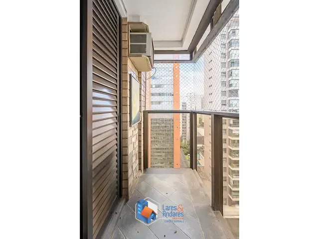 Apartamento 1 quarto e 1 banheiro, à venda, no bairro Moema em São Paulo