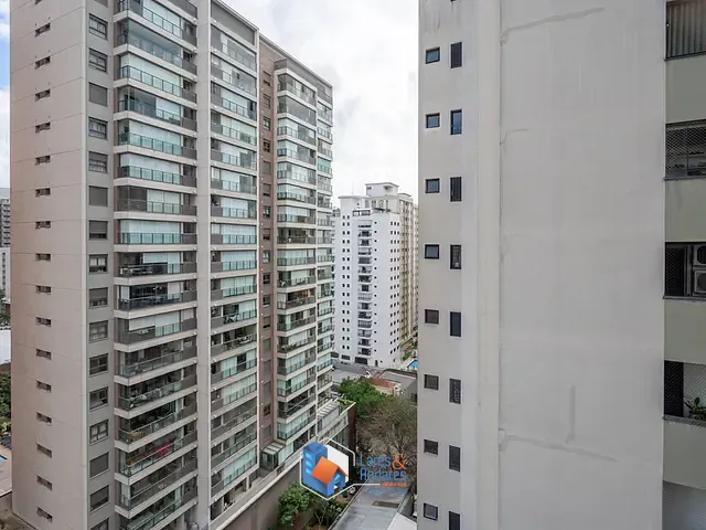 Apartamento 1 quarto e 1 banheiro, à venda, no bairro Moema em São Paulo