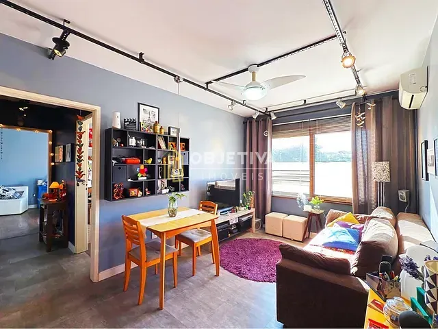 Apartamento 2 quartos e 2 banheiros, à venda, no bairro Menino Deus em Porto Alegre