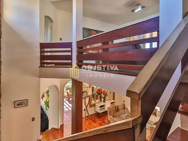 Casa 6 quartos e 8 banheiros, à venda, no bairro Jardim Planalto em Porto Alegre