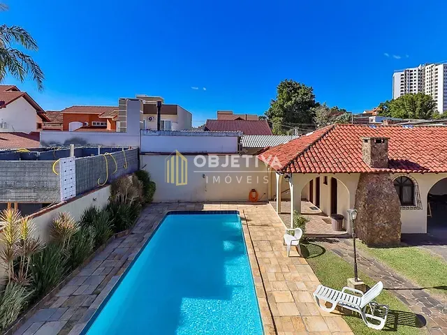 Casa 6 quartos e 8 banheiros, à venda, no bairro Jardim Planalto em Porto Alegre