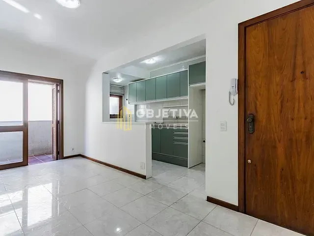 Apartamento 2 quartos e 1 banheiro, à venda, no bairro Menino Deus em Porto Alegre