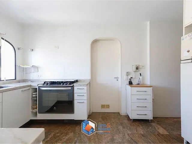 Apartamento 4 quartos e 5 banheiros, à venda, no bairro Higienópolis em São Paulo