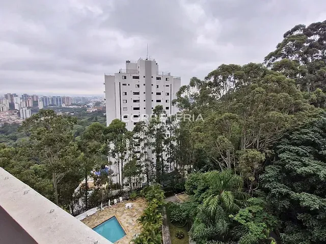 Apartamento 3 quartos e 4 banheiros, à venda, no bairro Morumbi em São Paulo