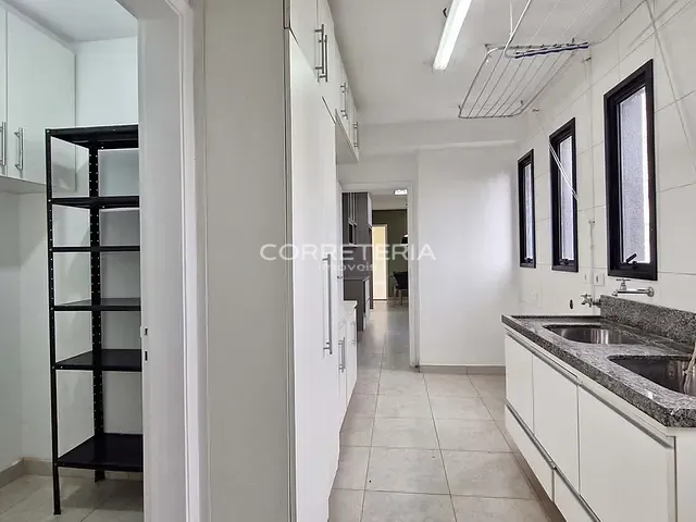 Apartamento 3 quartos e 4 banheiros, à venda, no bairro Morumbi em São Paulo
