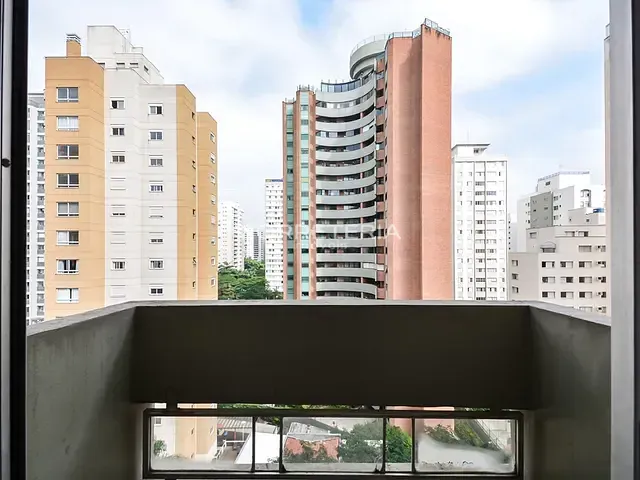 Apartamento 3 quartos e 3 banheiros, à venda, no bairro Moema em São Paulo