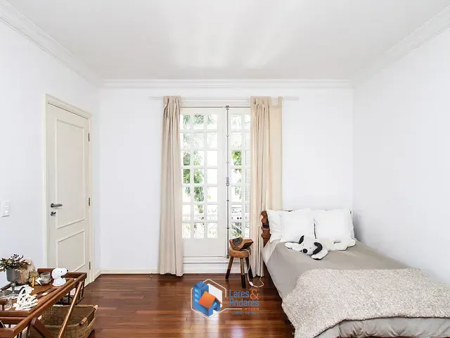 Casa 5 quartos e 7 banheiros, à venda, no bairro Alto da Boa Vista em São Paulo