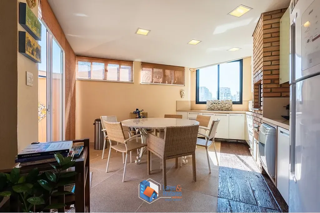 Cobertura, 3 quartos, 187 m² - Foto 2