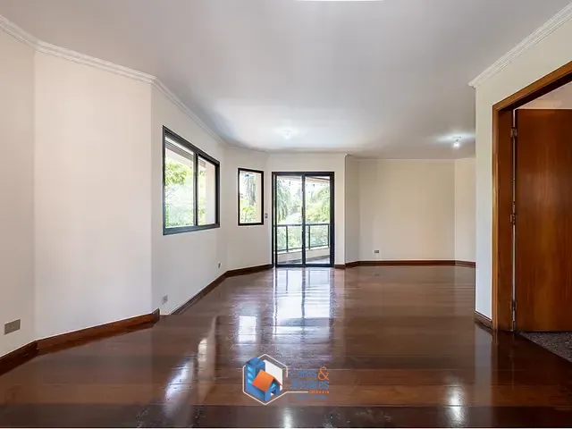 Apartamento 4 quartos e 5 banheiros, à venda, no bairro Moema em São Paulo