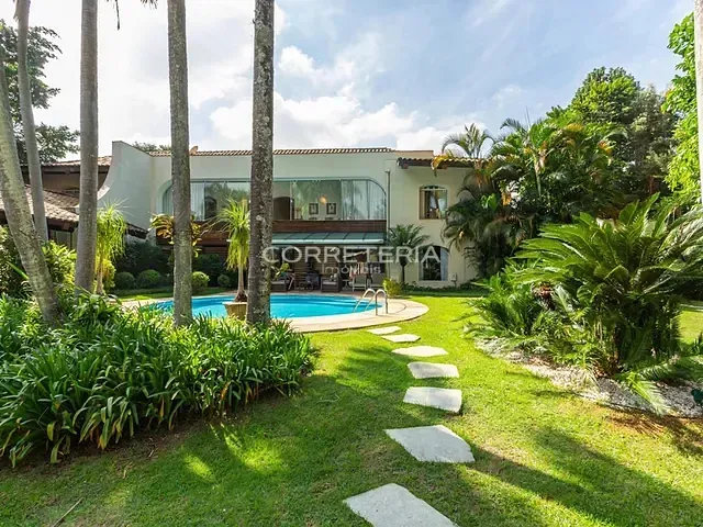 Casa 3 quartos e 6 banheiros, à venda, no bairro Cidade Jardim em São Paulo