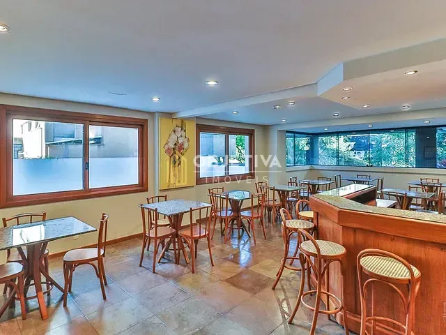 Cobertura / Penthouse 4 quartos e 5 banheiros, à venda, no bairro Bela Vista em Porto Alegre