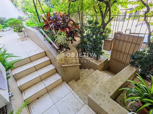 Casa 5 quartos e 2 banheiros, à venda, no bairro Petrópolis em Porto Alegre