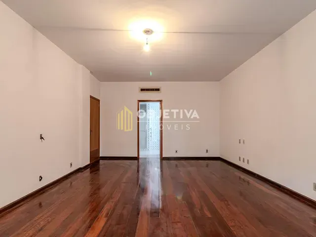 Apartamento 3 quartos e 4 banheiros, à venda, no bairro Moinhos de Vento em Porto Alegre